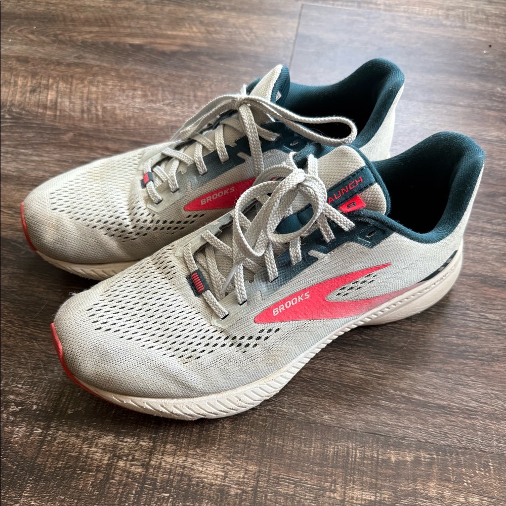 Brooks Launch 8